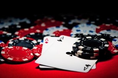 benuatoto Wolf Gold live chat and dealer interaction during Teen Patti game